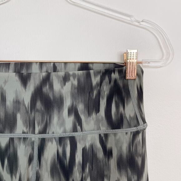 New Varley Medium M Gray Luna Leggings Watercolor Aztec Animal High Rise 25" - Picture 5 of 11